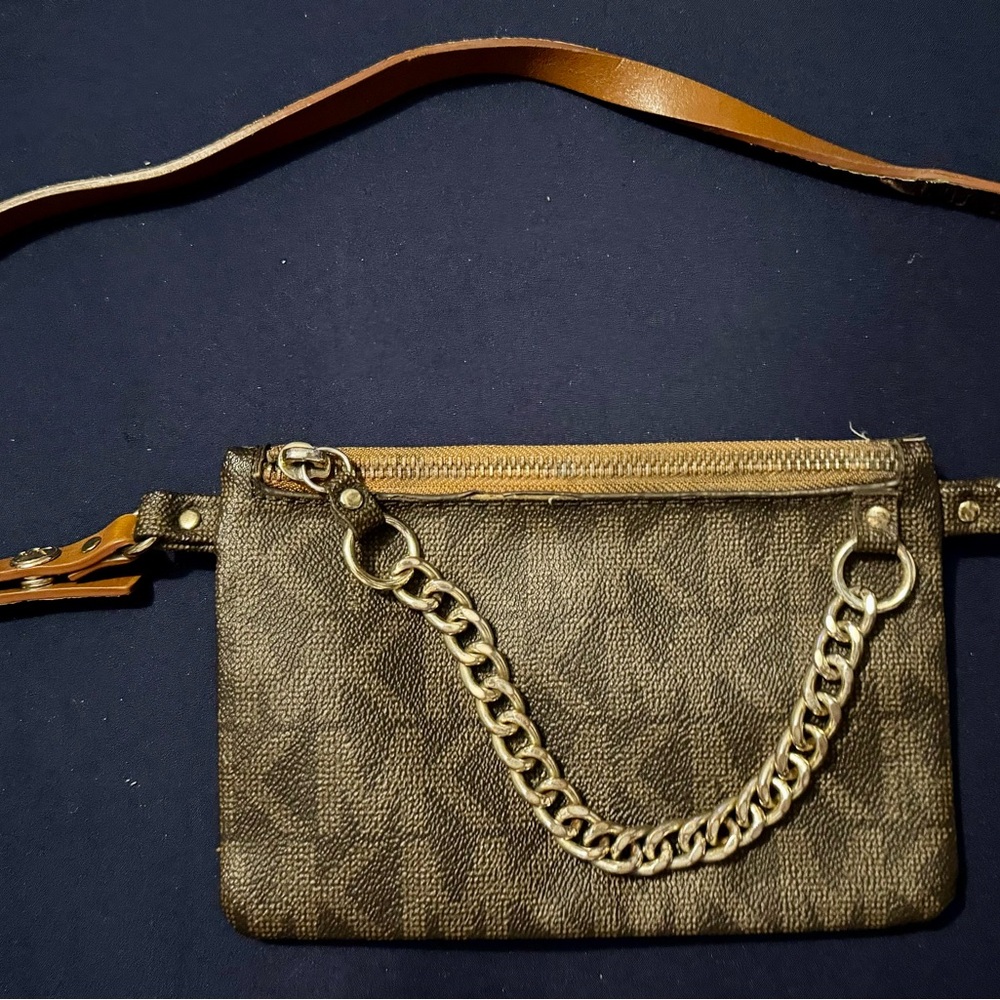 Brown Chain Strap Crossbody Bag